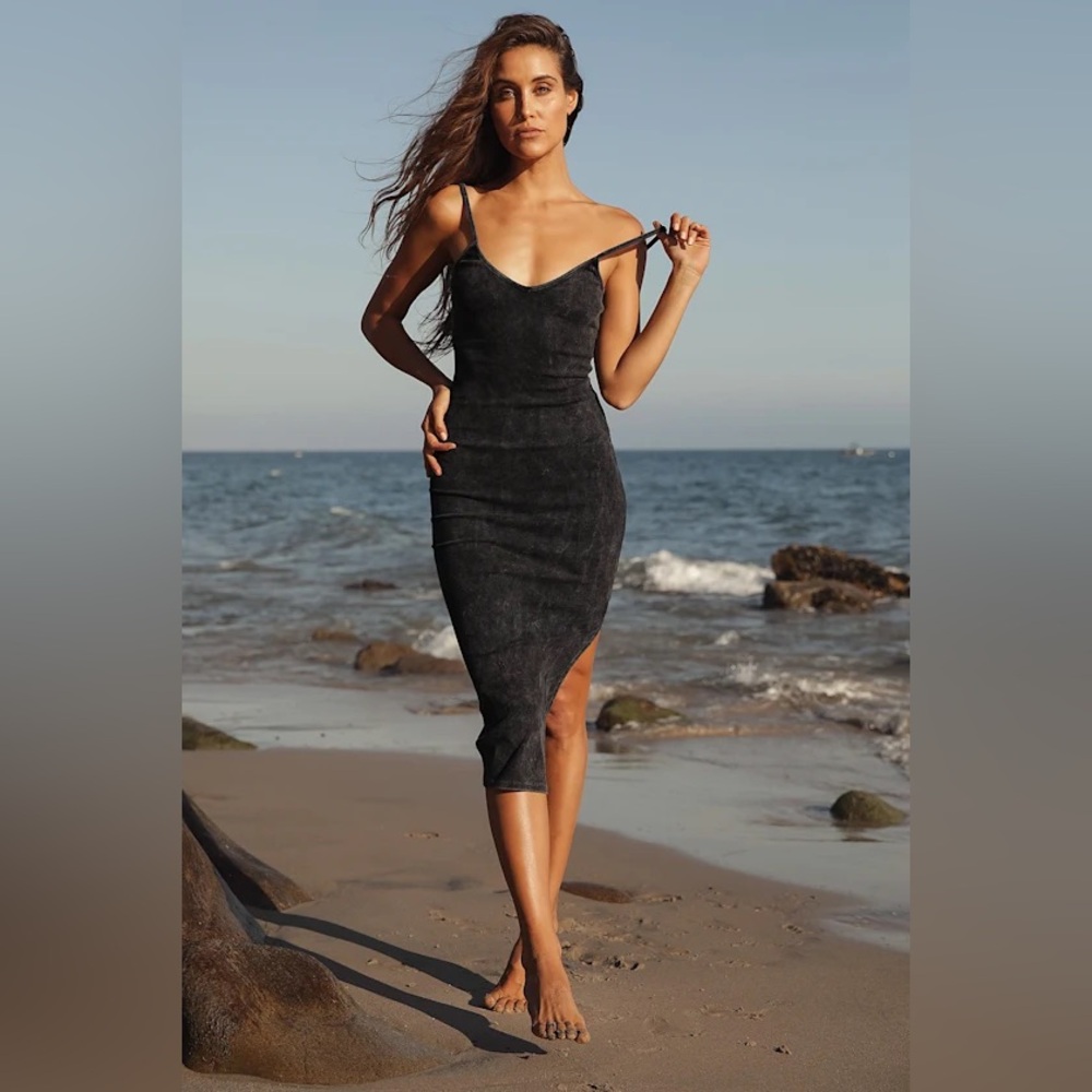 Lulu's Basic Bae Washed Black Ribbed Bodycon Midi… - image 1